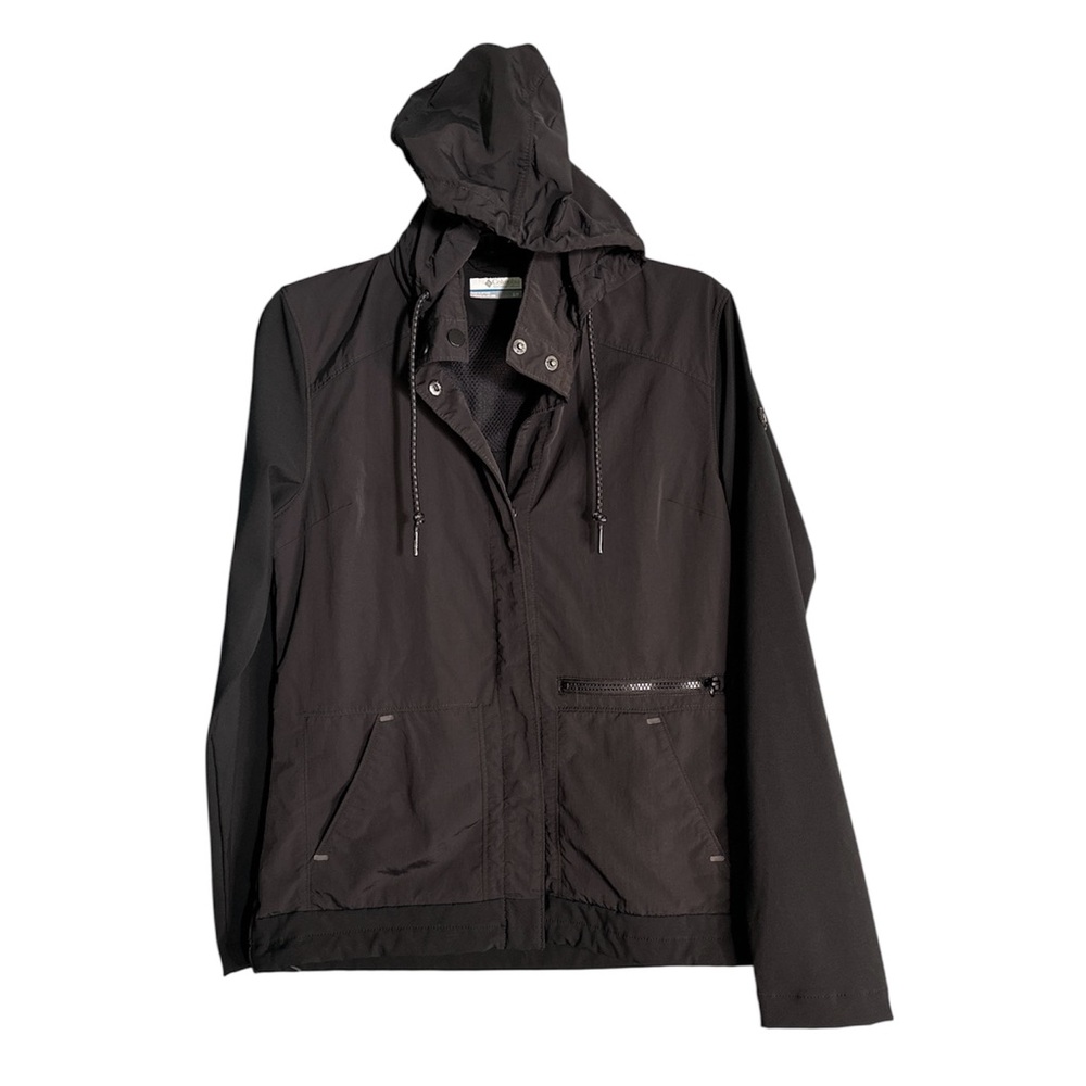 Women’s Columbia black hooded rain jacket size S